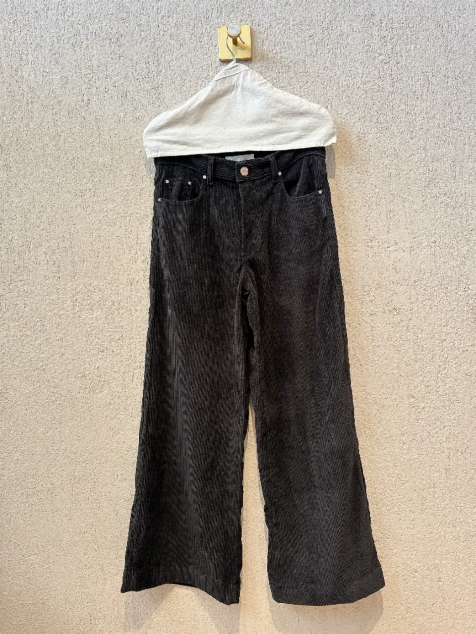 Pantalón Vesna · Talle L