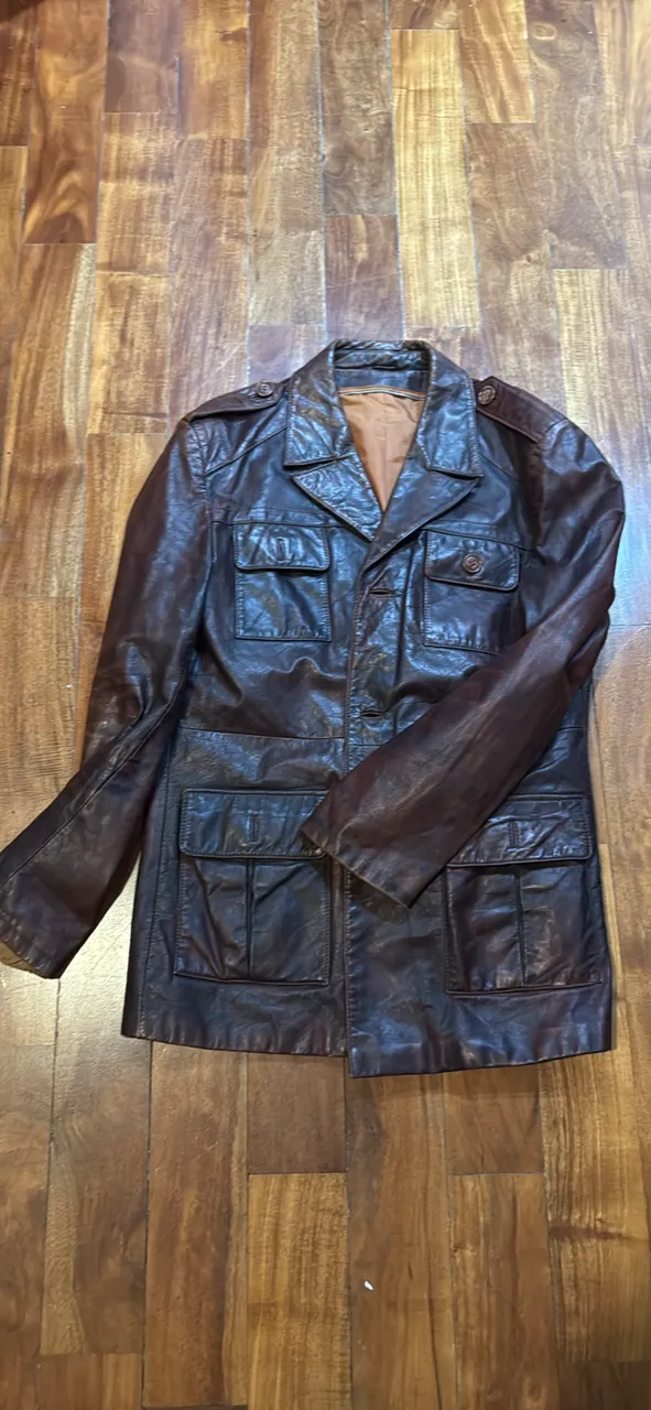 Campera Ninguna - imagen 1