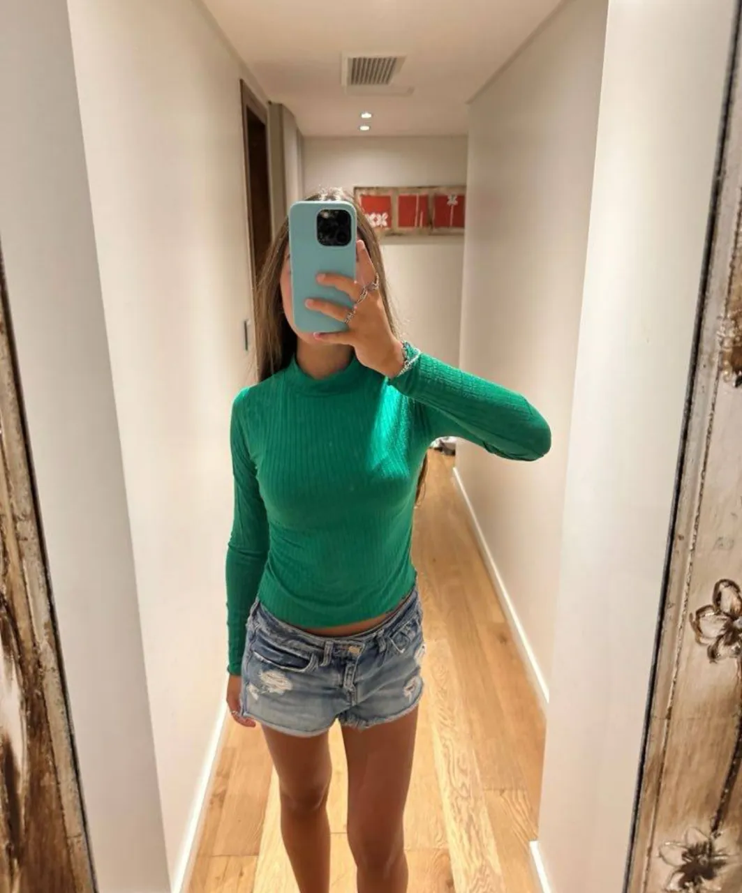 Remera A ≠ · Talle S