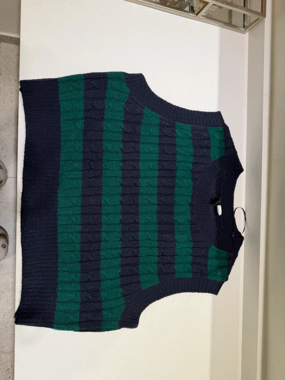 Sweater Divided · Talle L