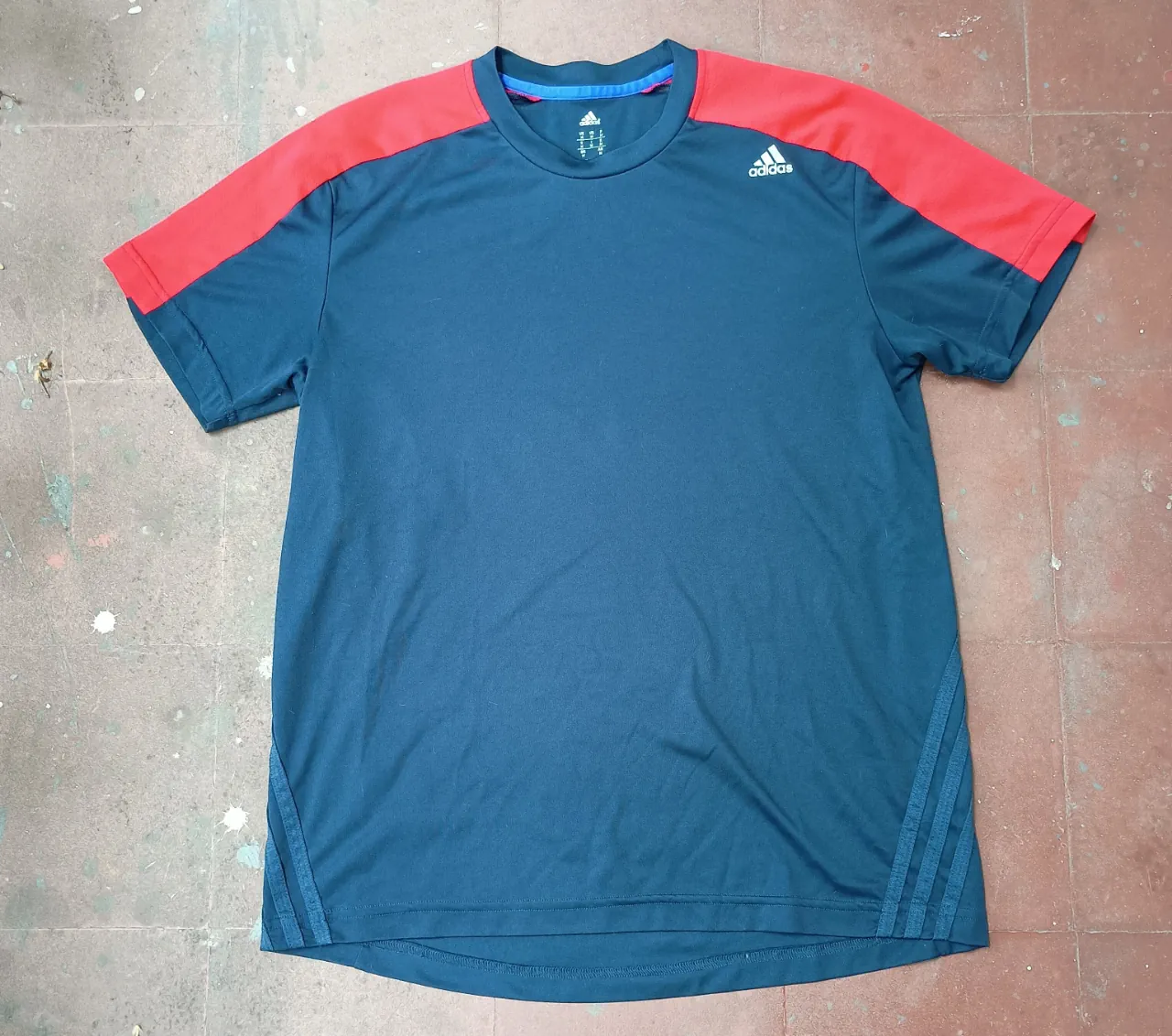 Remera adidas - imagen 1