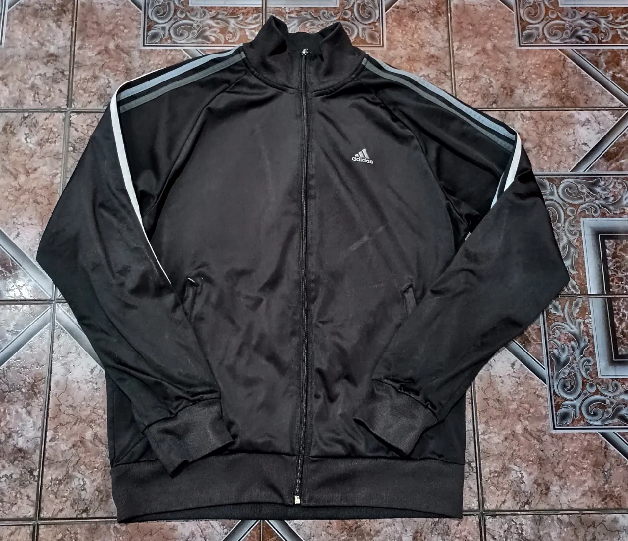 Buzo adidas - imagen 1