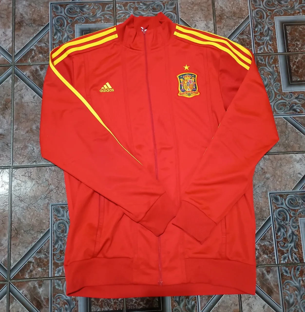 Buzo adidas - imagen 1