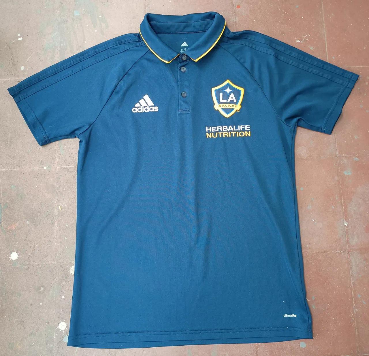 Remera adidas - imagen 1