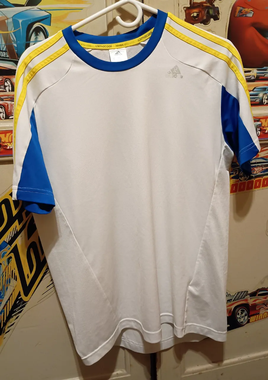 adidas · Talle S