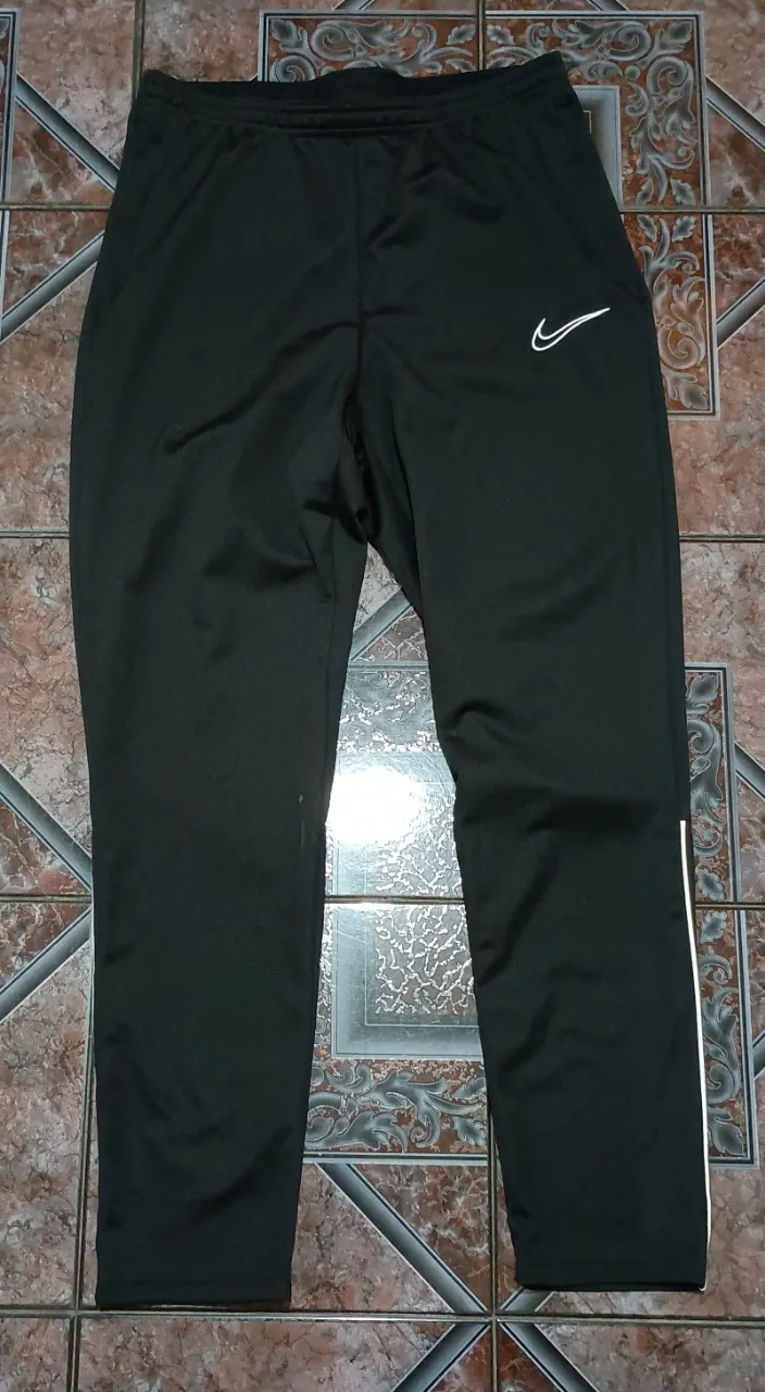 Nike · Talle M