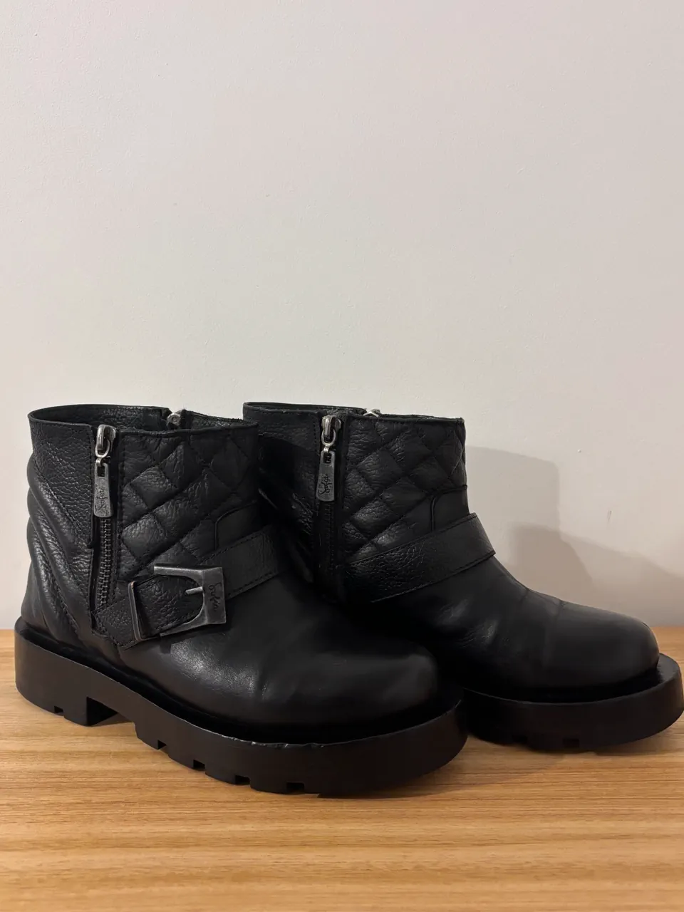 Sofia Sarkany · Talle AR 35
