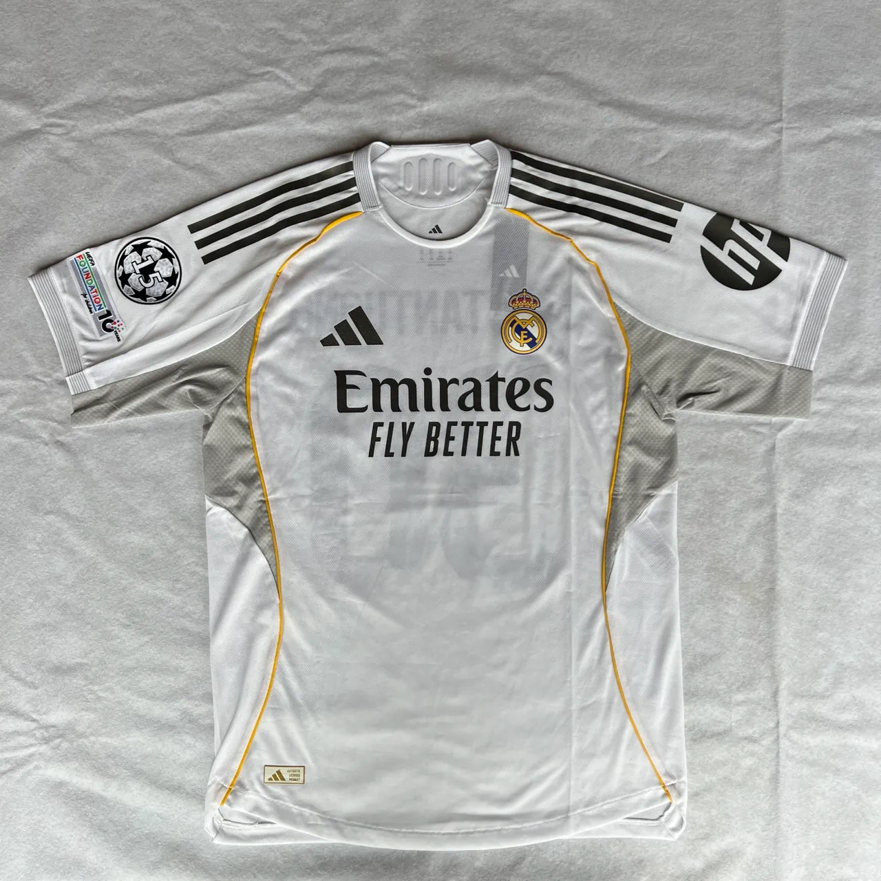Camiseta adidas · Talle XL