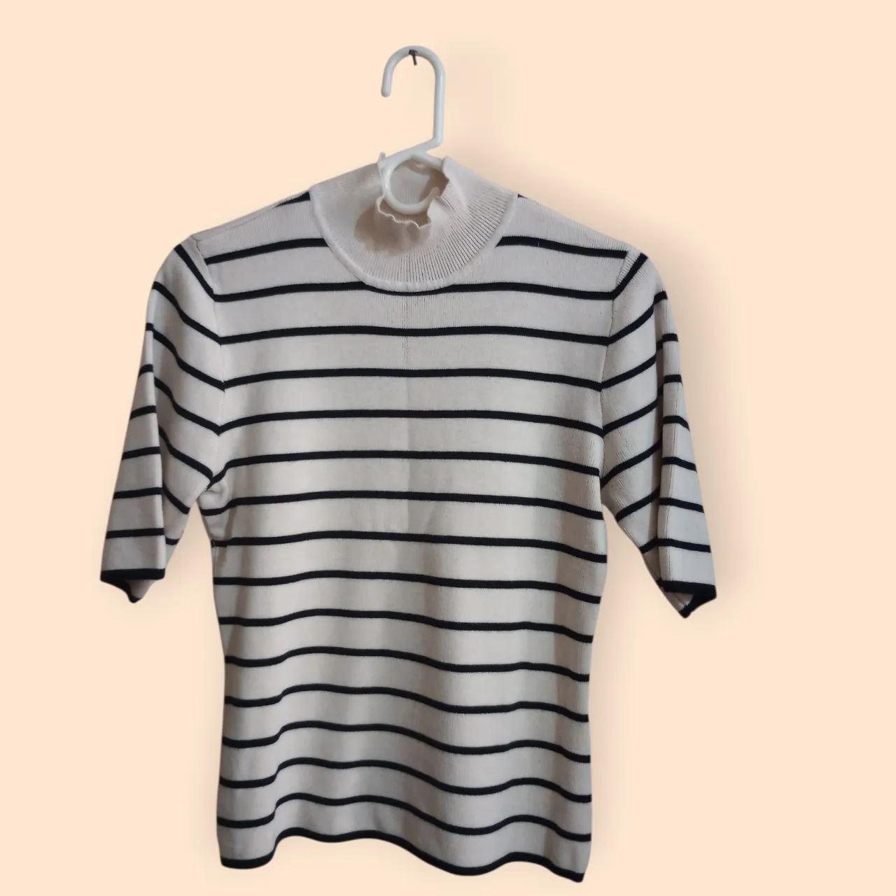 Remera Cyrus · Talle M