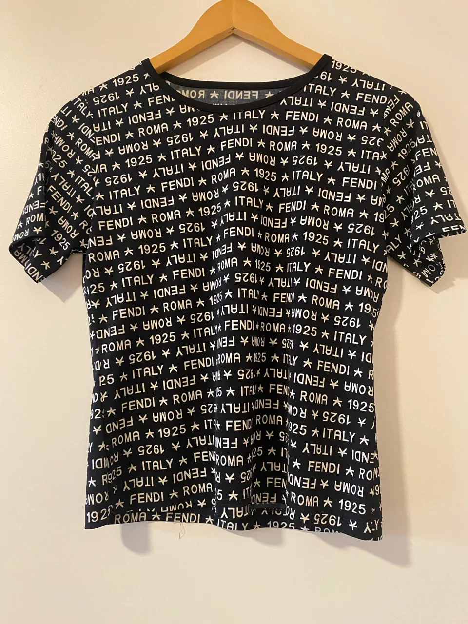 Remera Fendi - imagen 1