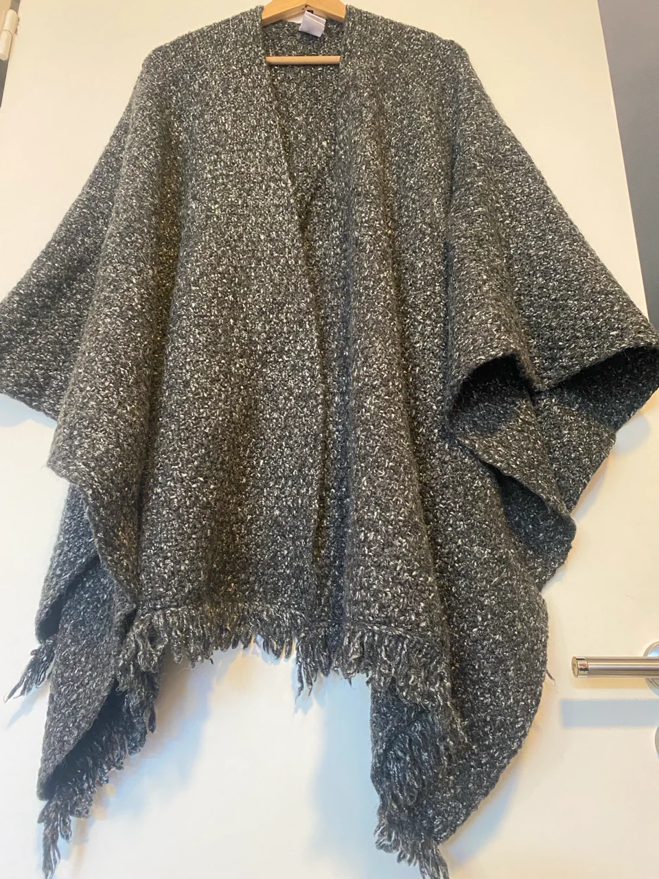Poncho Otra - imagen 1
