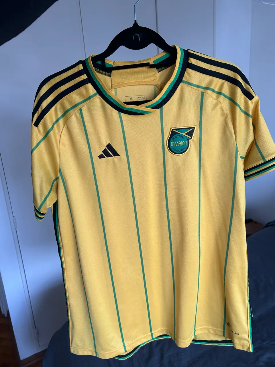 Camiseta adidas - imagen 1