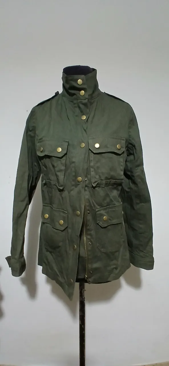 Campera Industria Argentina · Talle M