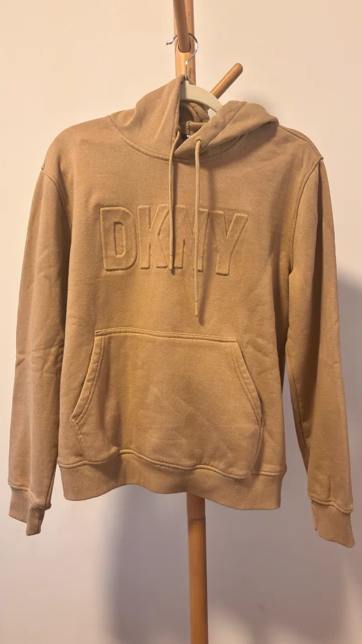 DKNY · Talle M