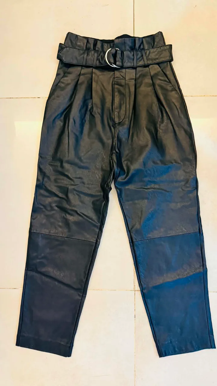 Pantalón Stradivarius - imagen 1