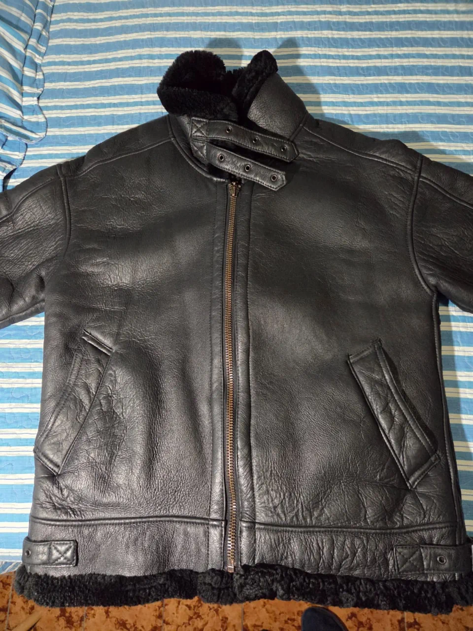 Campera Sin marca · Talle L