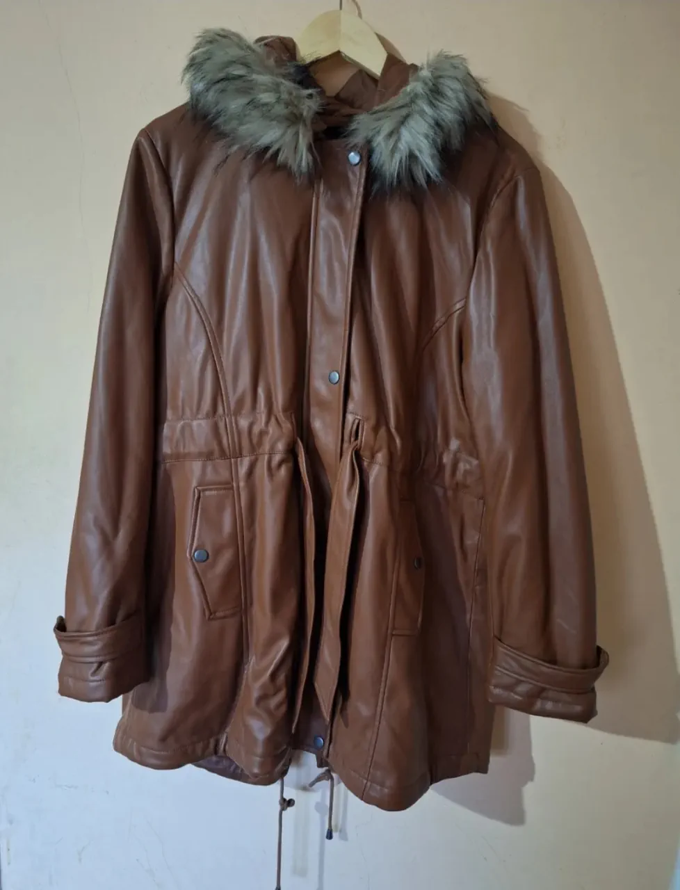 Campera Cuesta Blanca · Talle XXL