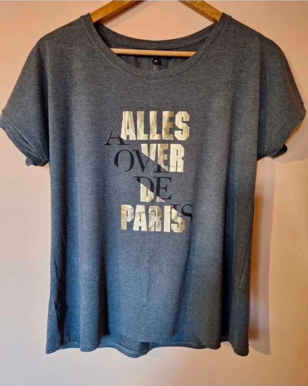 Remera Markova · Talle XL