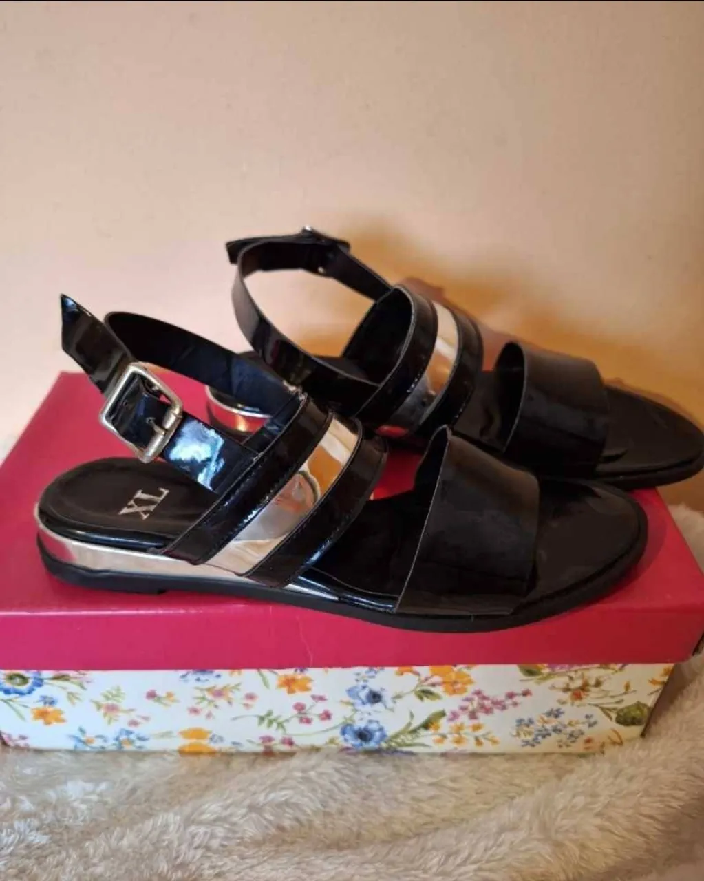 Sandalias XL - imagen 1
