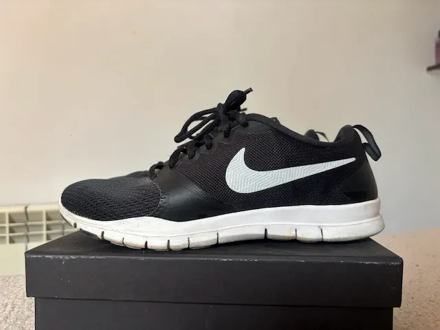 Nike · Talle AR 37