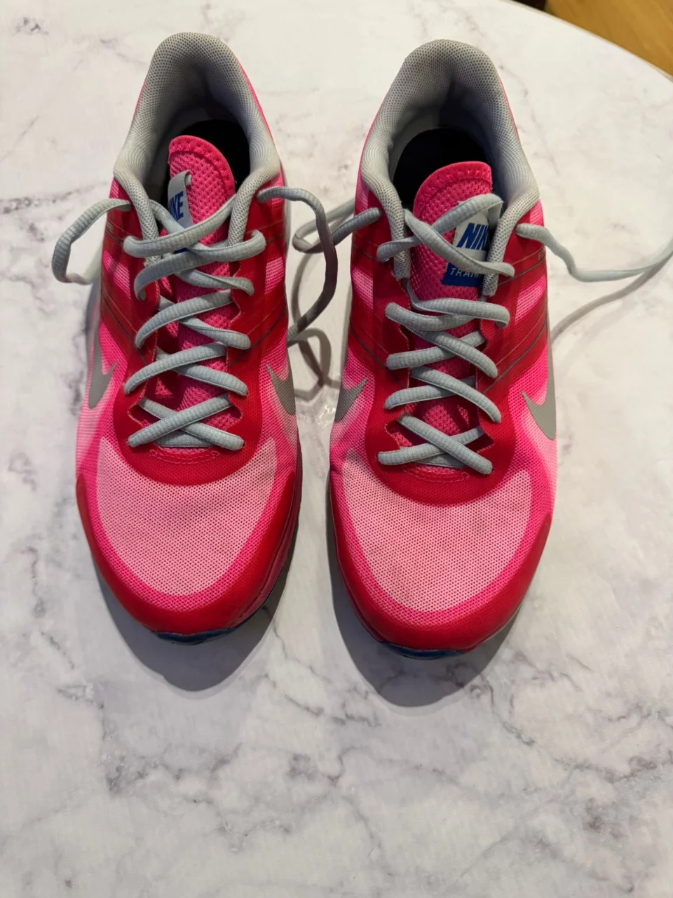 Nike · Talle US 8