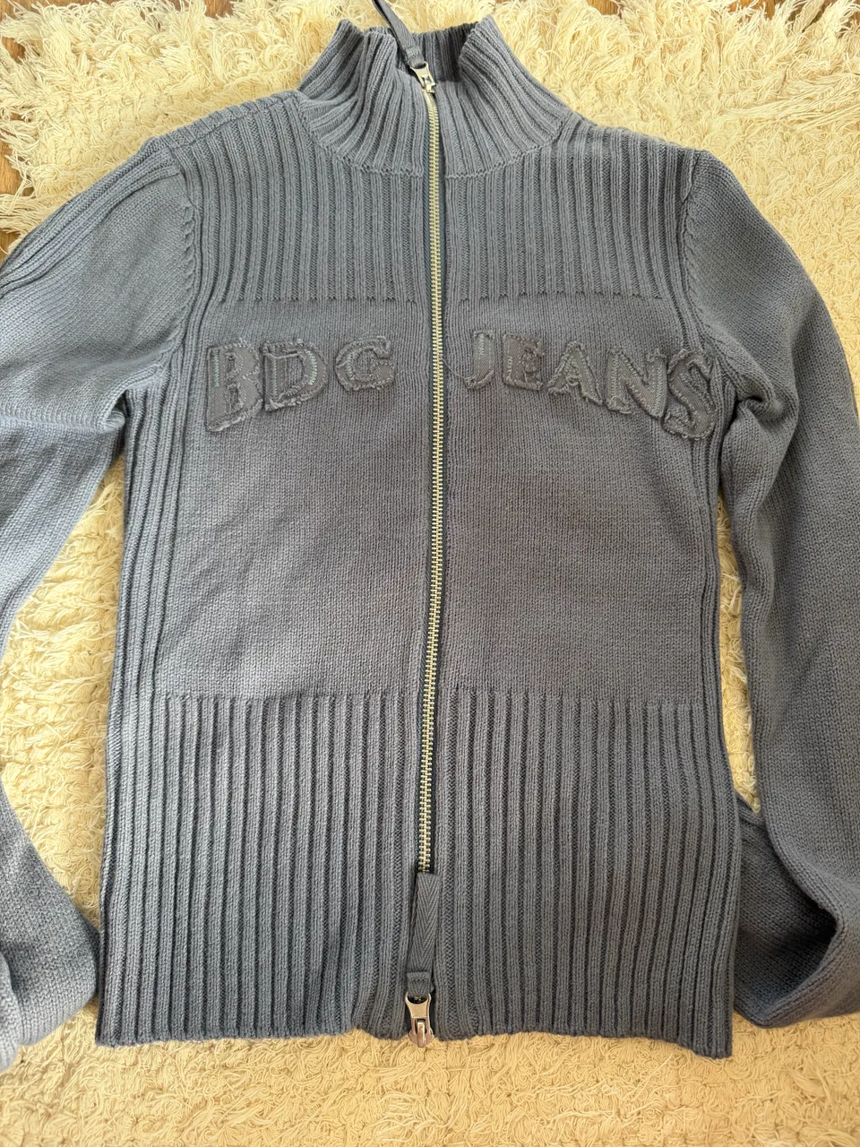 Urban Outfitters · Talle S