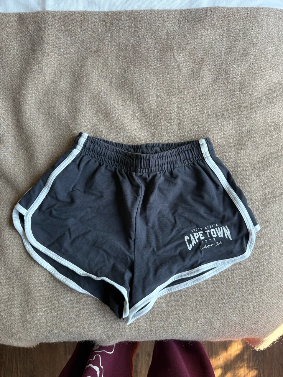 Short Bershka · Talle XS