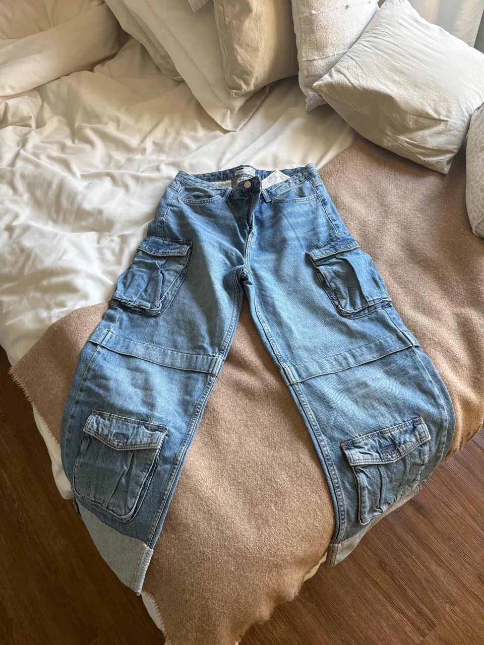 Pantalón Bershka · Talle EU 38