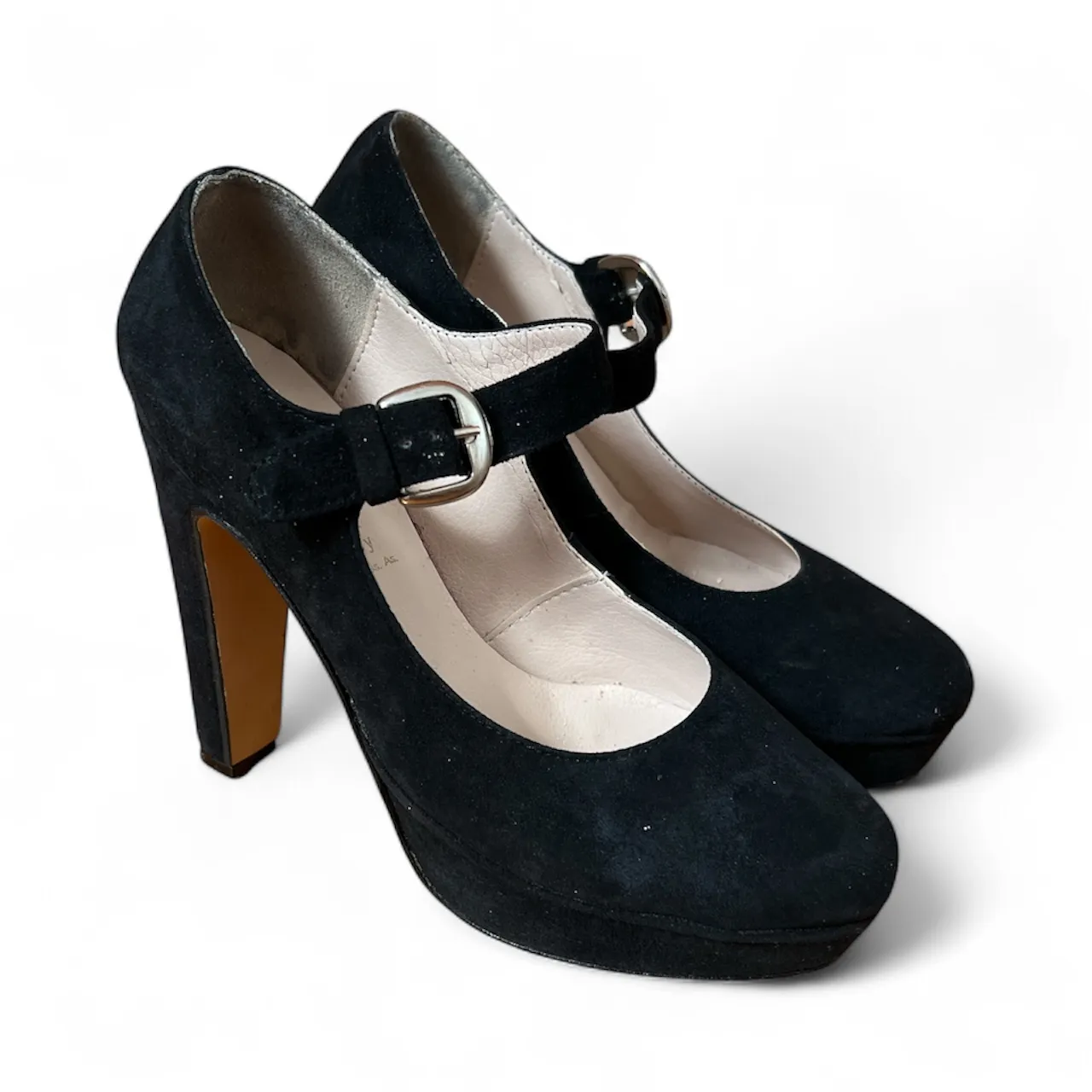 New factory · Talle AR 35