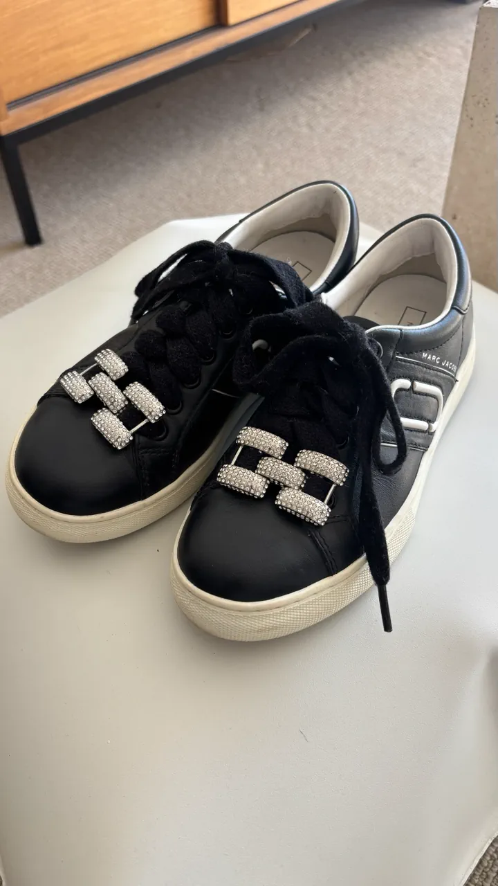 Marc Jacobs · Talle AR 35