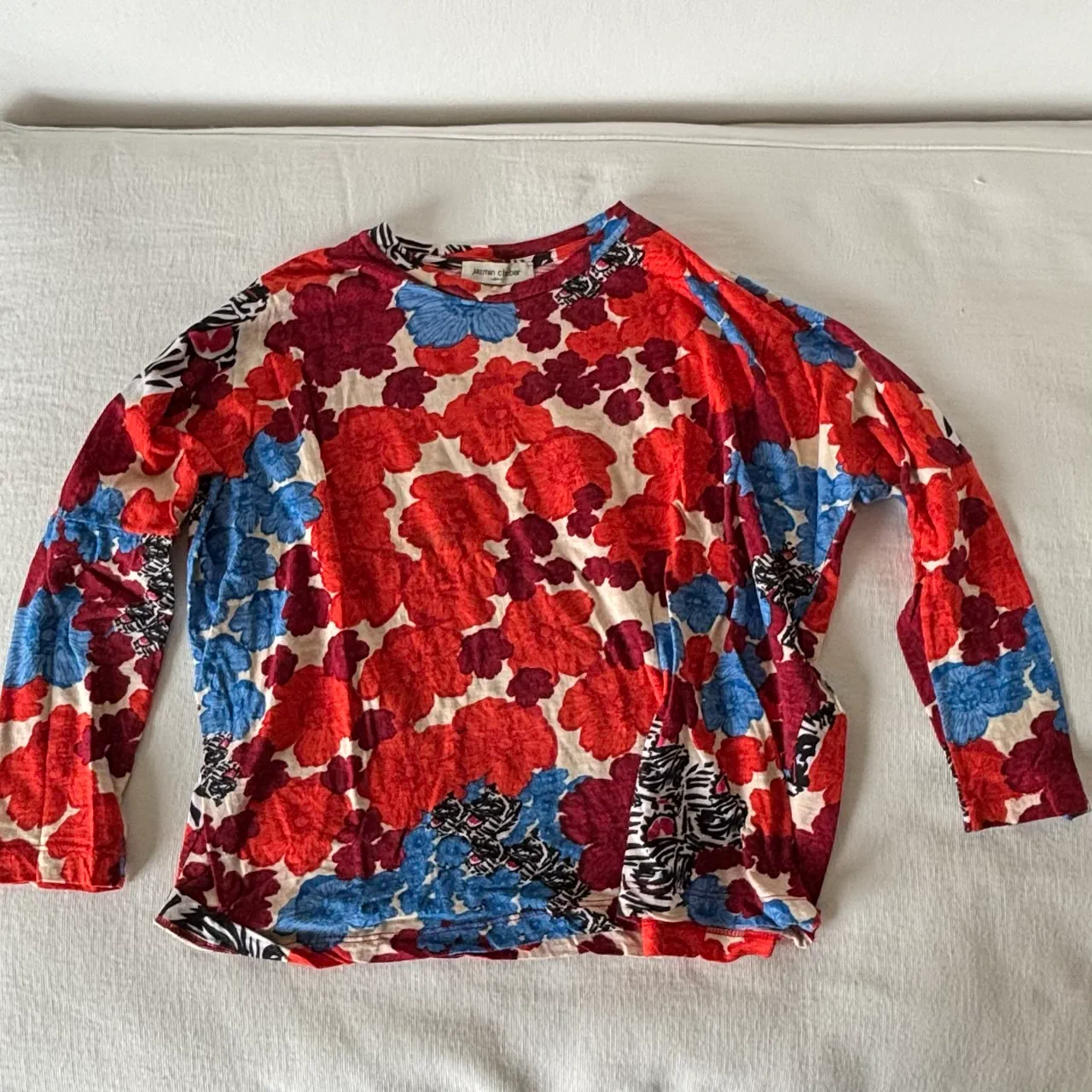Remera Jazmín Chebar - imagen 1
