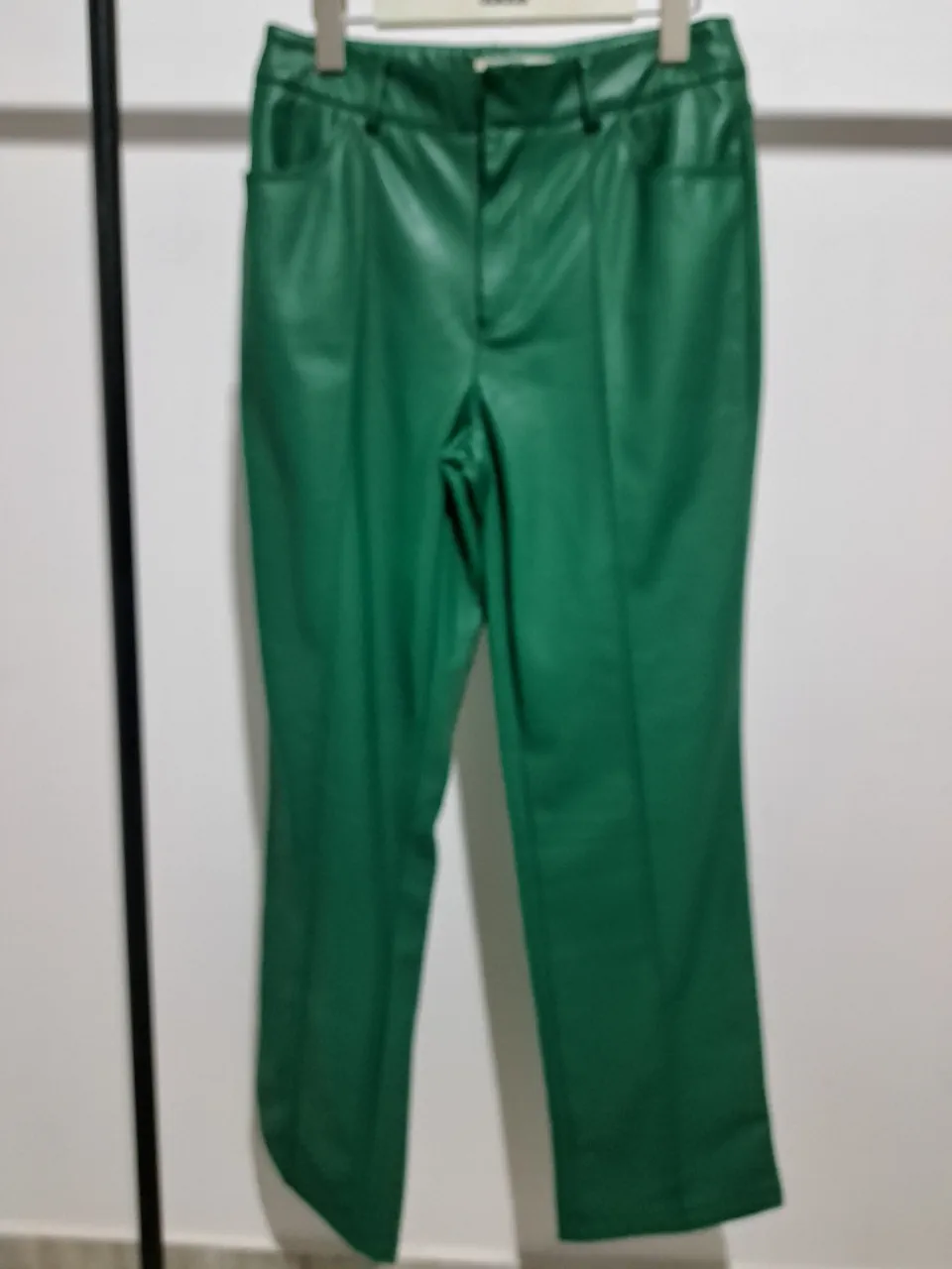 Pantalón Stradivarius · Talle 3