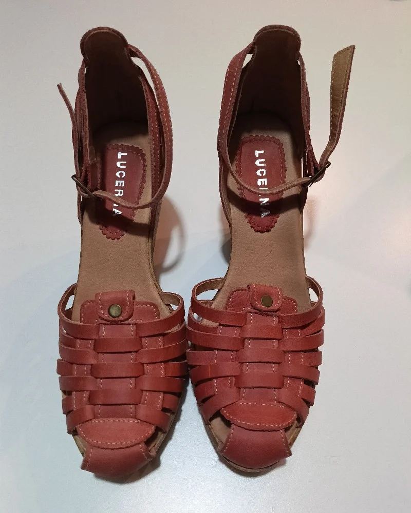 Lucerna · Talle AR 38