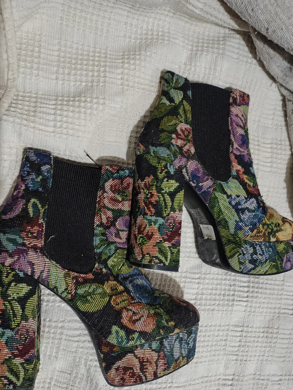 Forever 21 · Talle AR 37