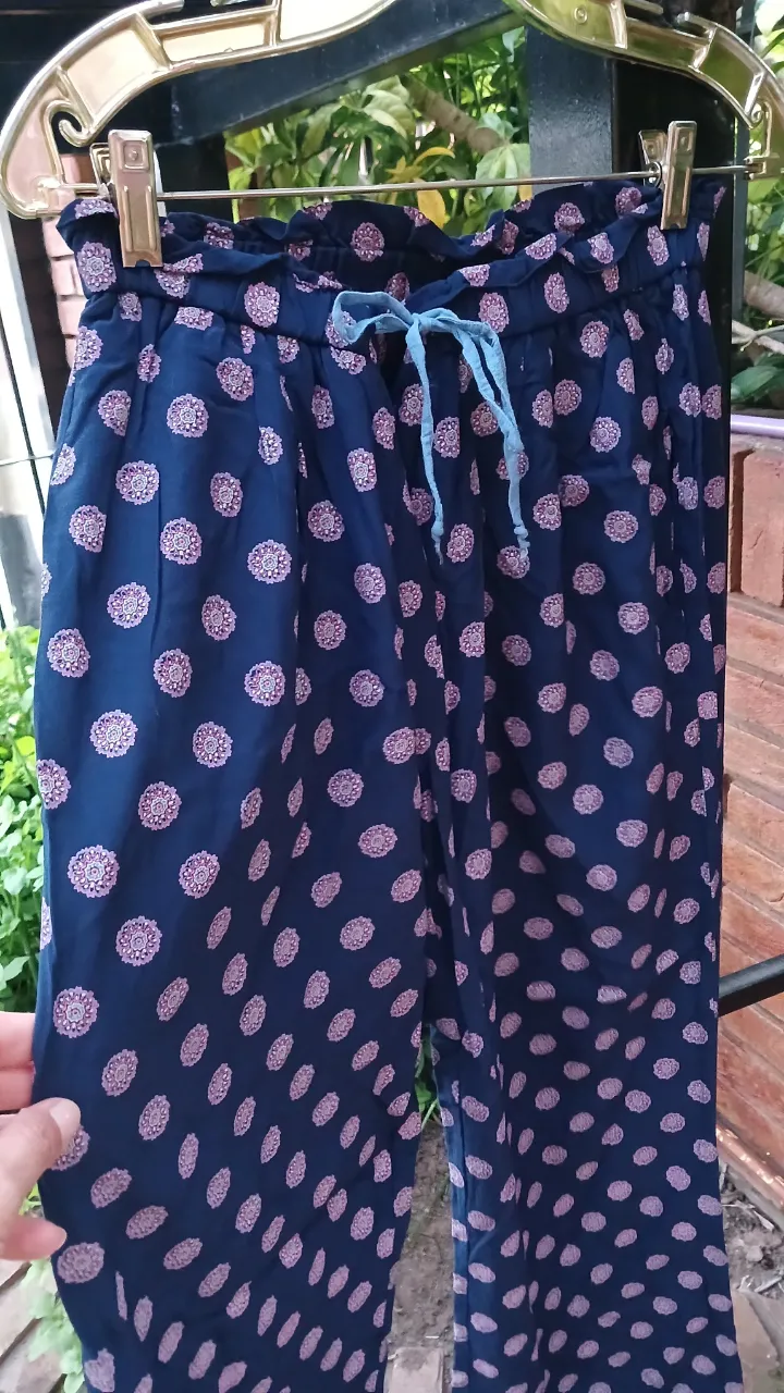 Pantalón Tommy Hilfiger · Talle L