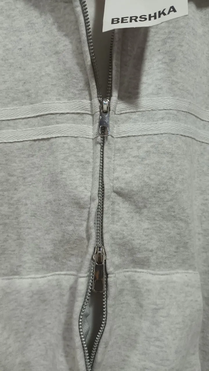Buzo Bershka - imagen 6