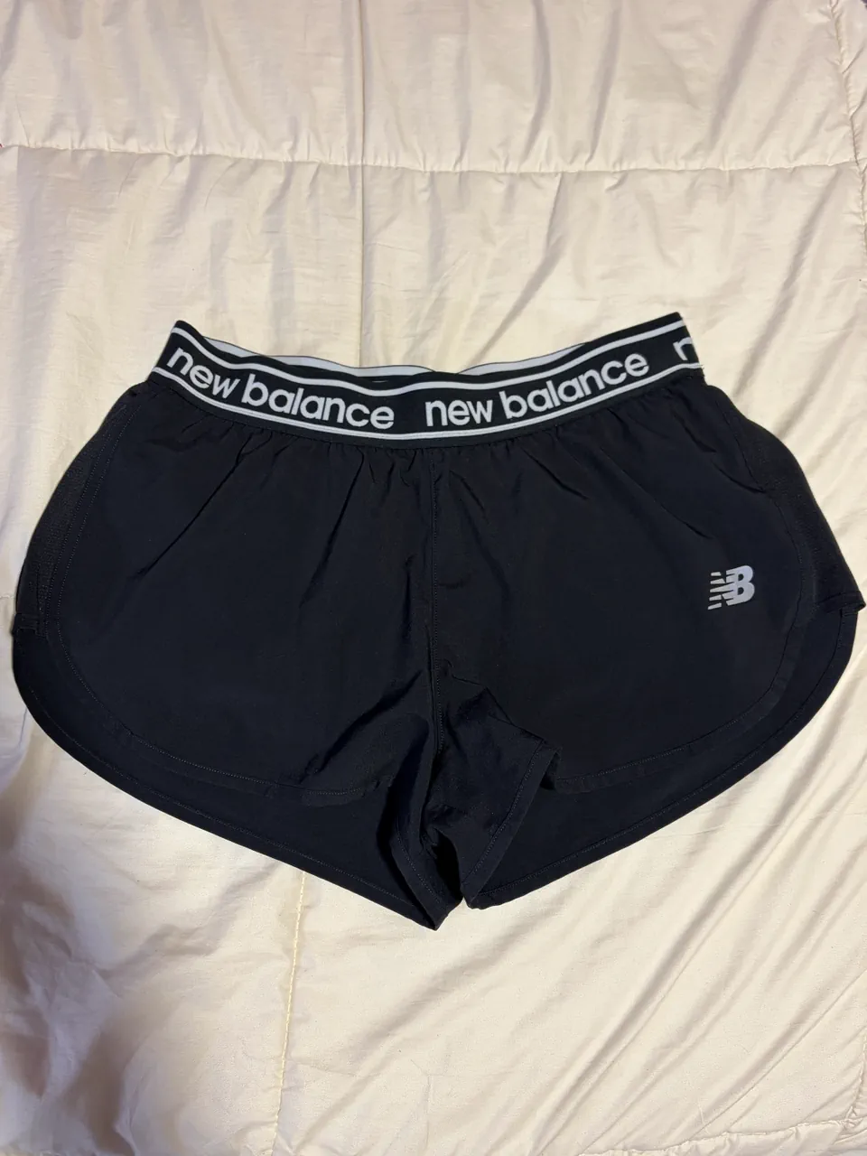 Short New Balance · Talle XS