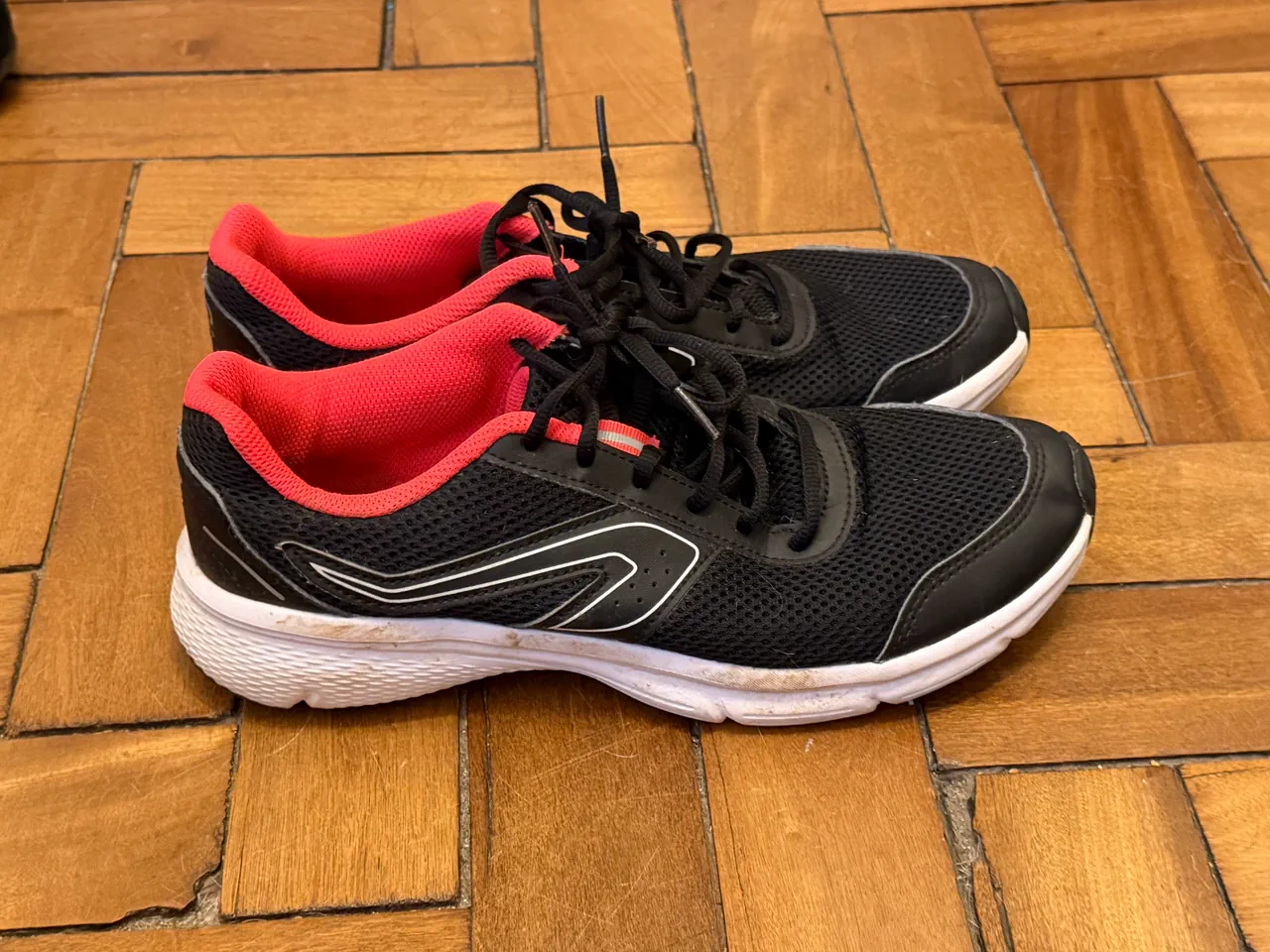 Decathlon · Talle AR 40