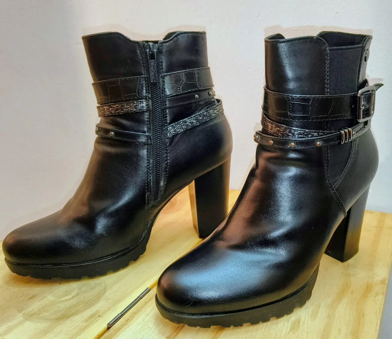 Lady Stork · Talle AR 36