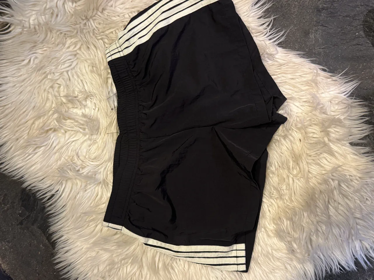 Short Shein · Talle M