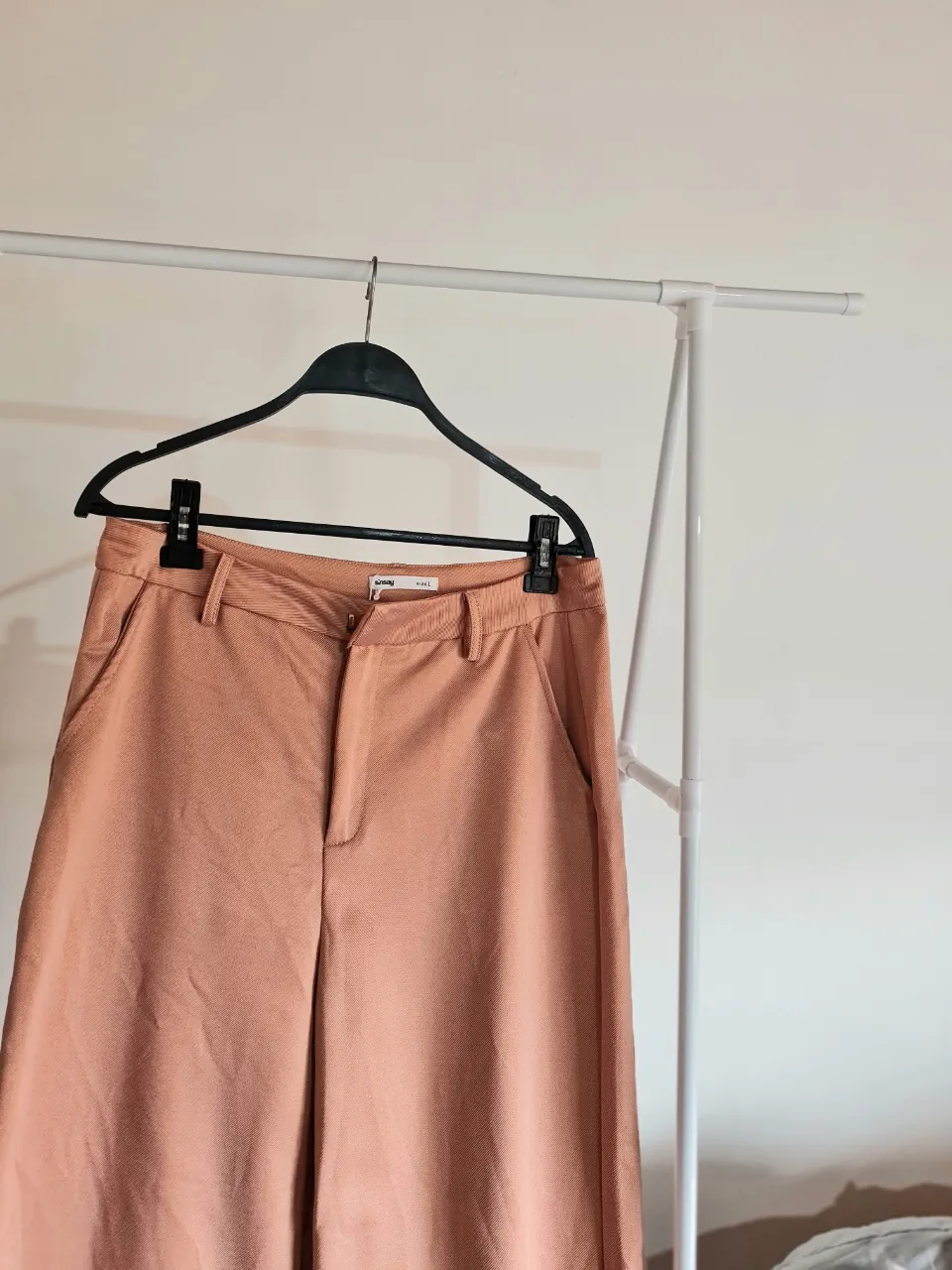 Pantalón Sinsay · Talle L
