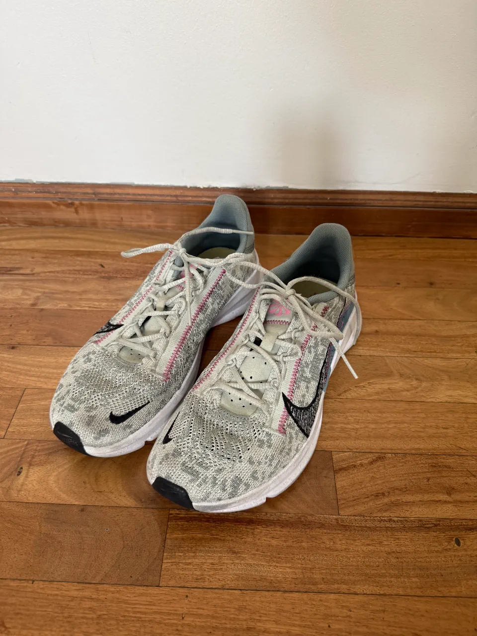 Nike · Talle AR 39