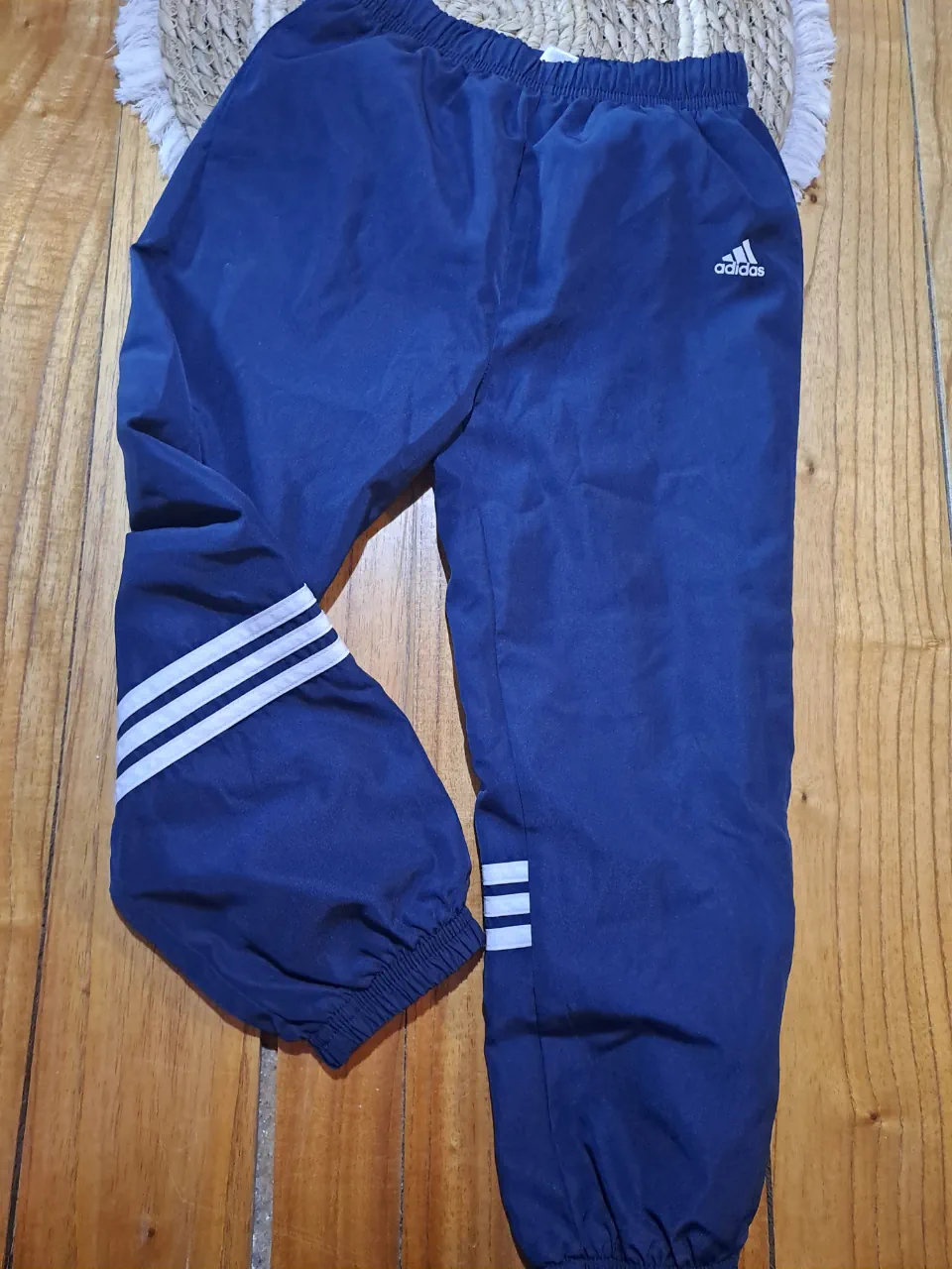 Pantalón adidas - imagen 1