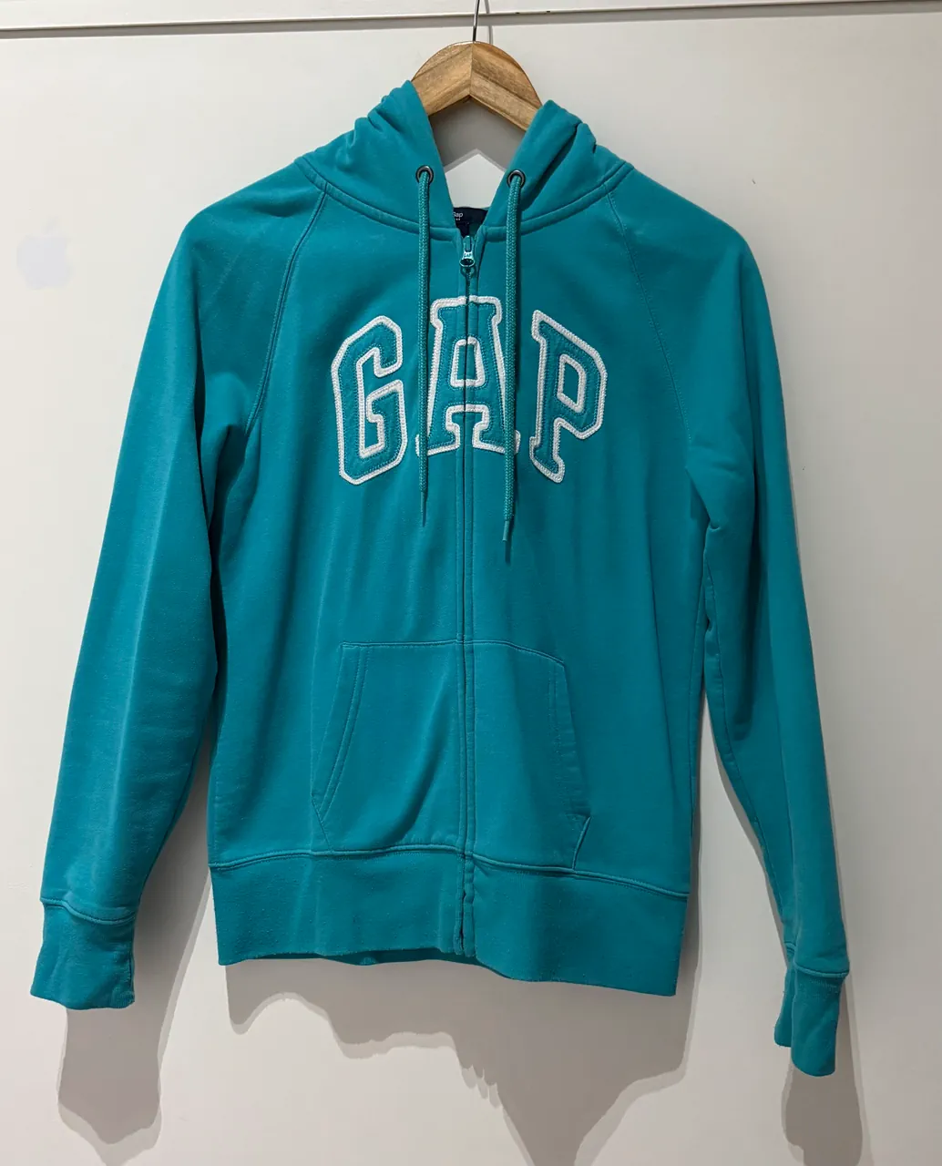 Campera GAP - imagen 1