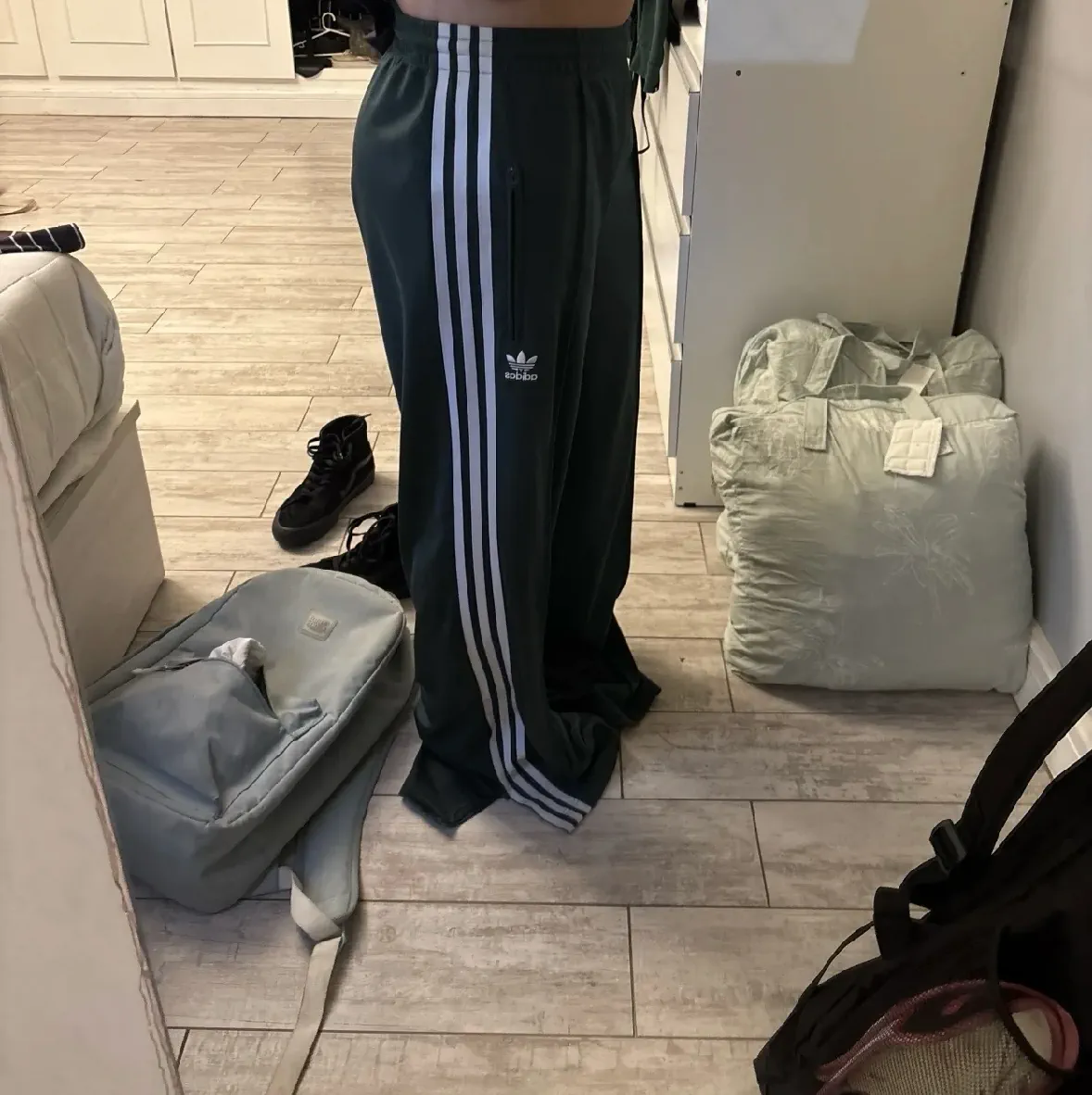 Pantalón adidas - imagen 1