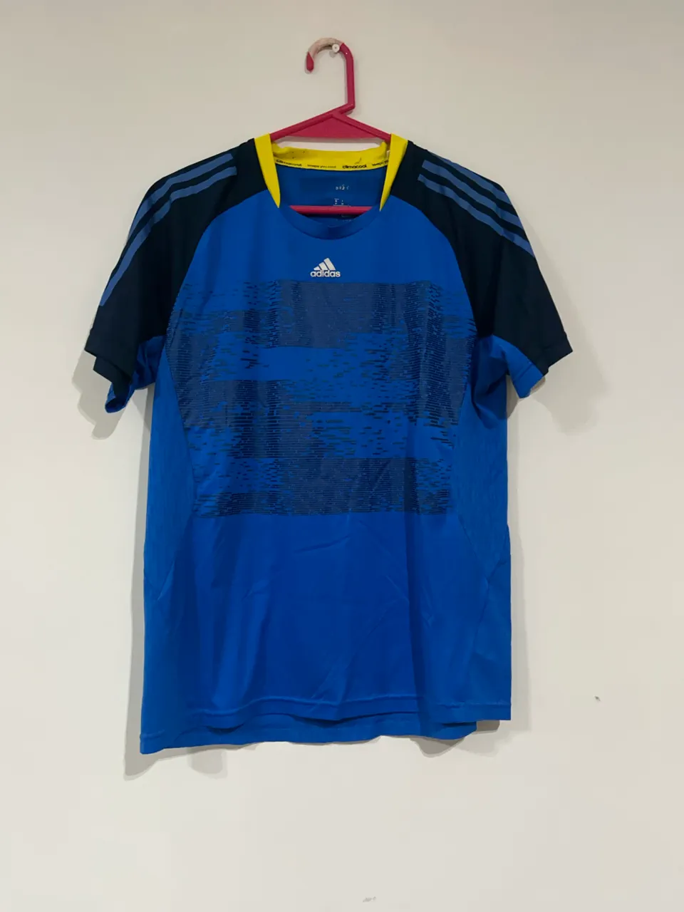 adidas · Talle M