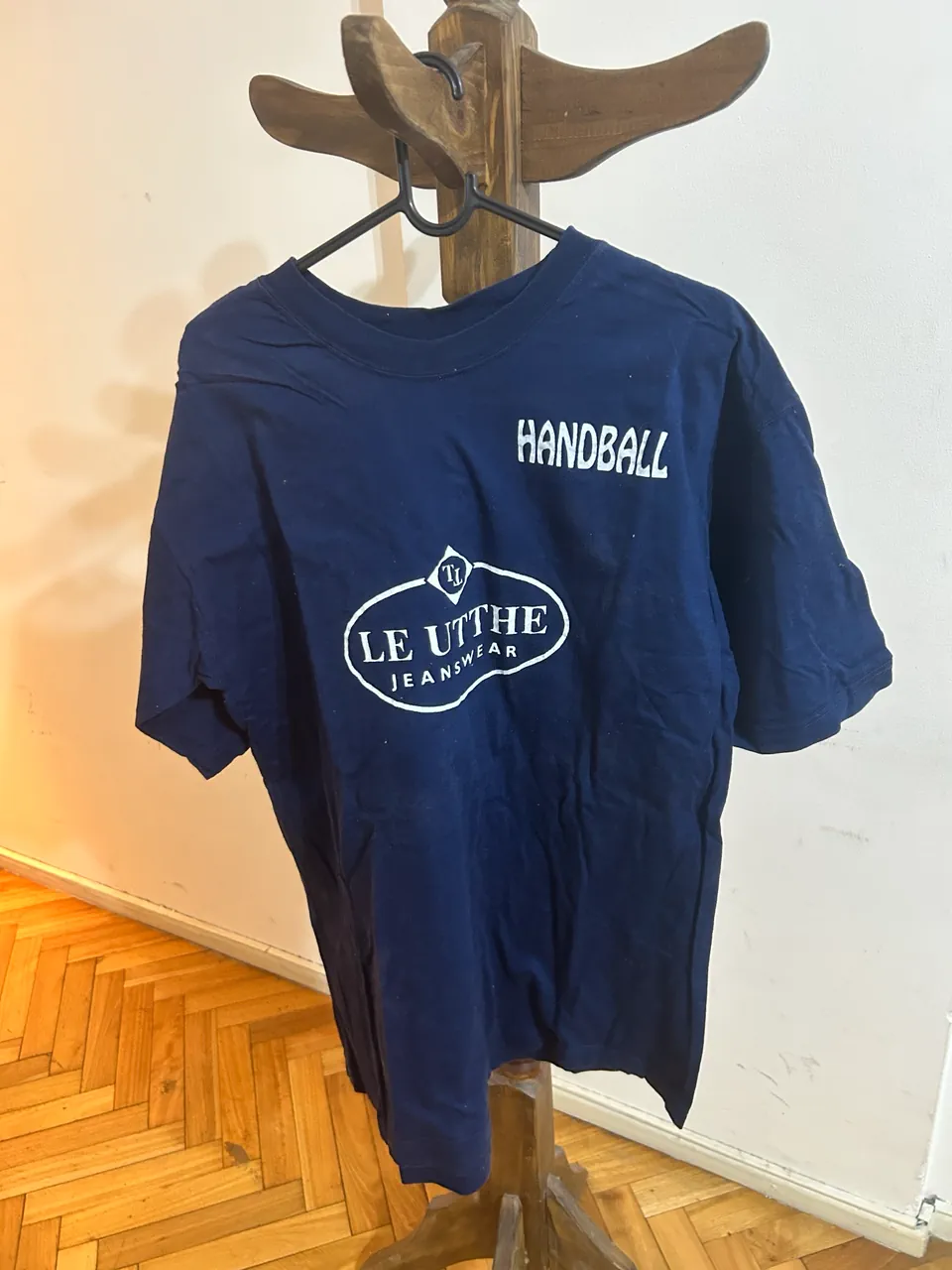 Remera Leutthe - imagen 1