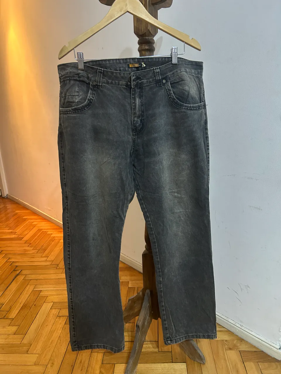 Jean Waiting - imagen 1