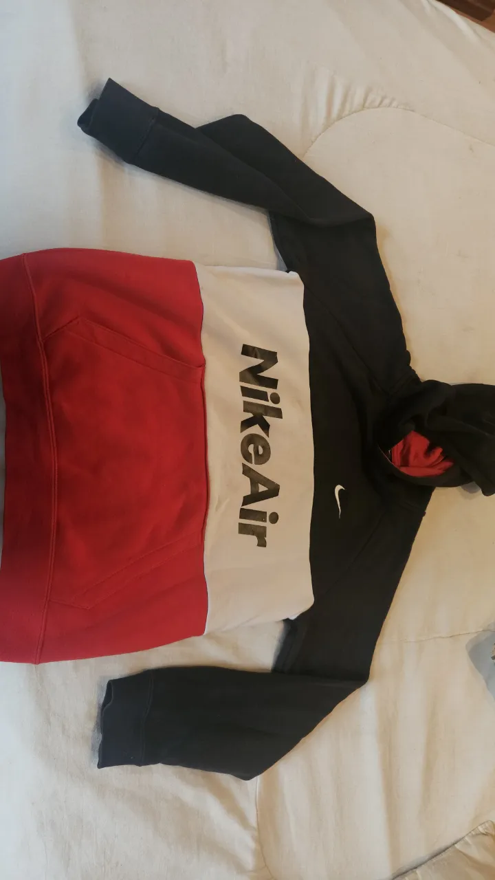 Buzo Nike · Talle 16 años / 176 cm