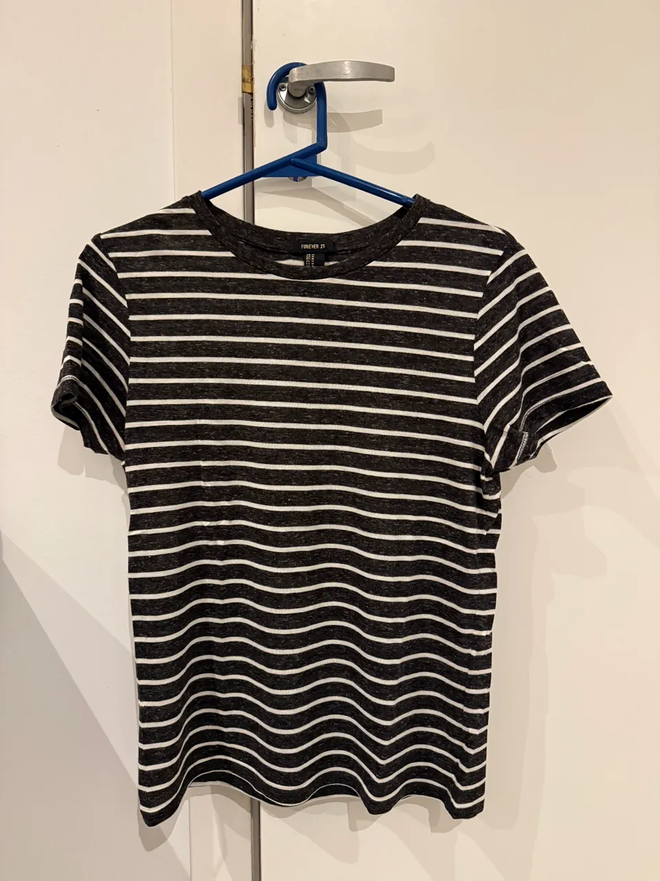 Remera Forever 21 · Talle M